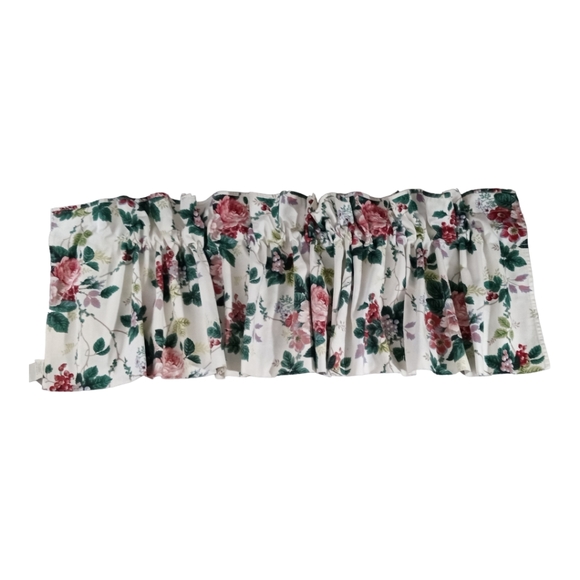 Waverly Home Other - Waverly Pleasant Valley Valance Floral Grapes For Terry 15" x 74" Set of 3